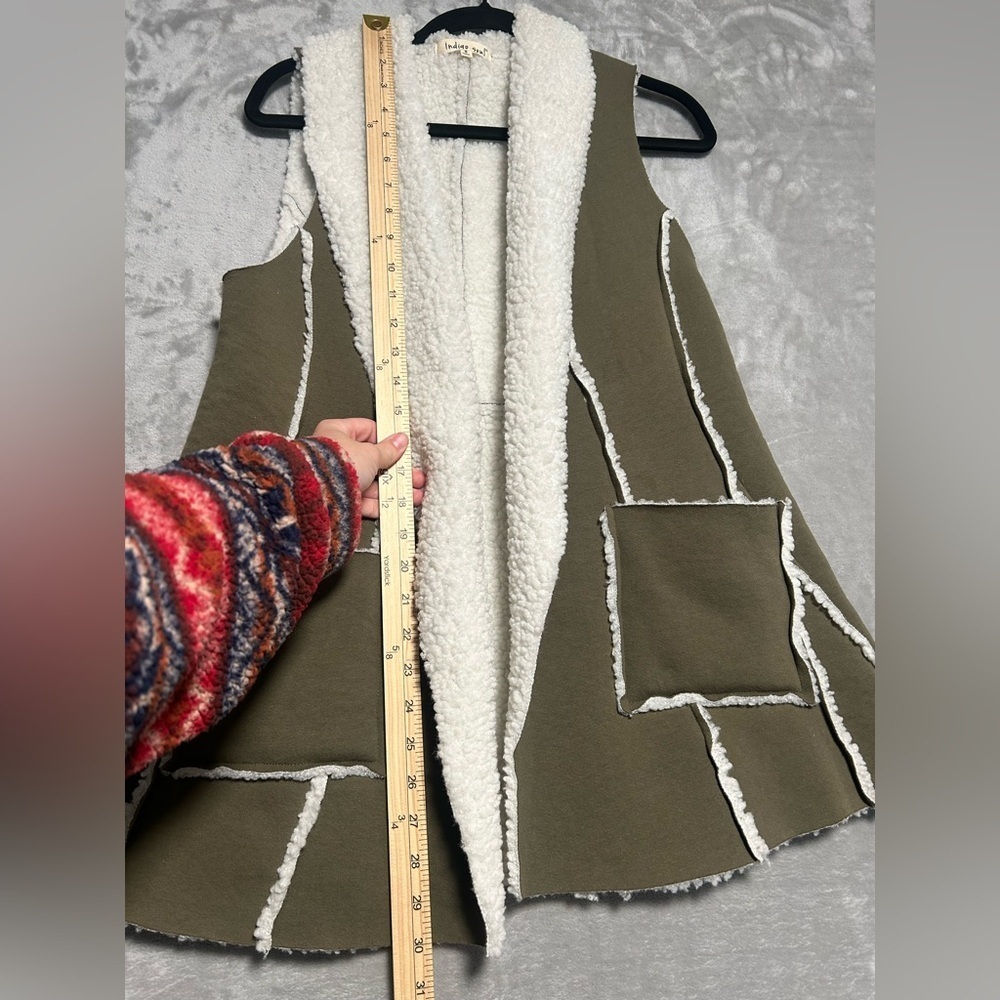 Indigo Soul Sherpa Lined Vest Women’s Small Green White Pockets Snow Bunny - Picture 8 of 8